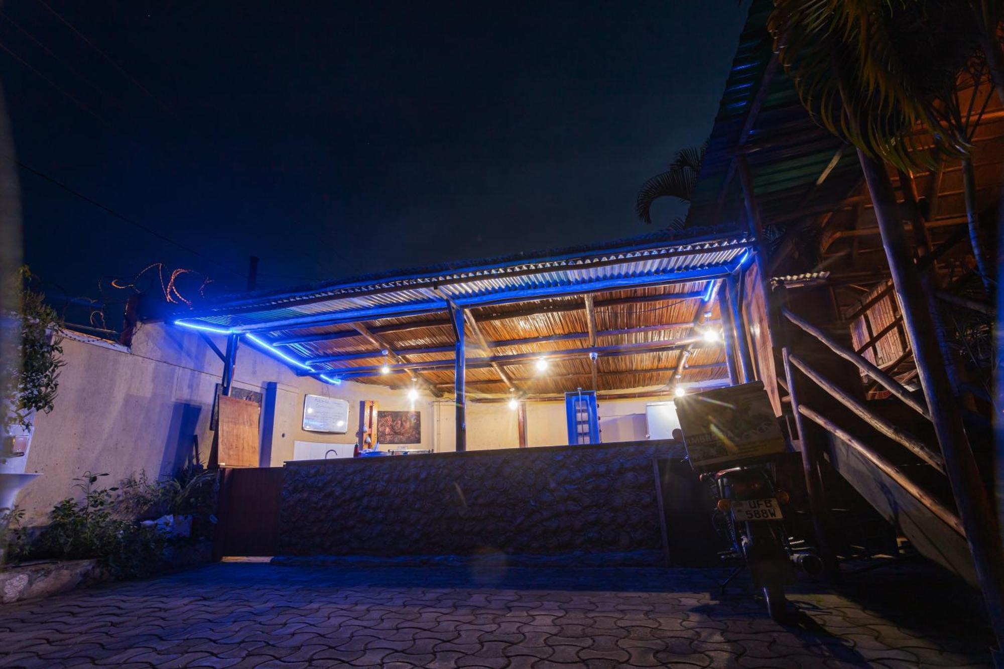 Ambrosia Heights Entebbe Hotel Exterior foto