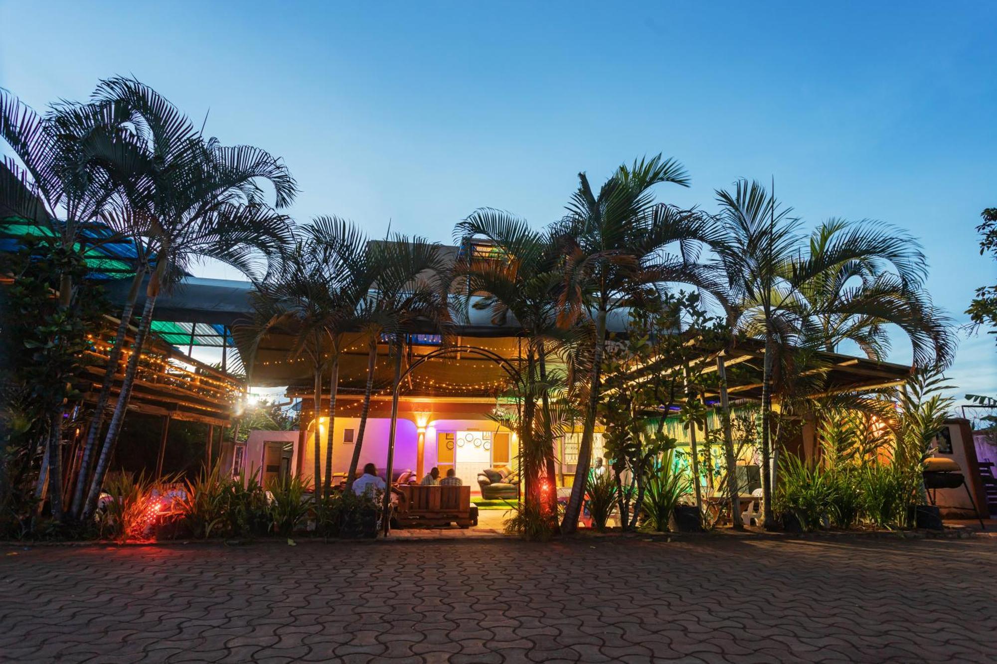 Ambrosia Heights Entebbe Hotel Exterior foto